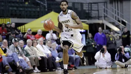 Men Defeat Youngstown State in Regular-Season Finale