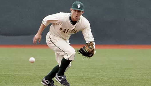 Baseball Falls at Long Beach State