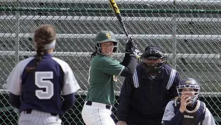 Softball Falls Twice at USF Tournament