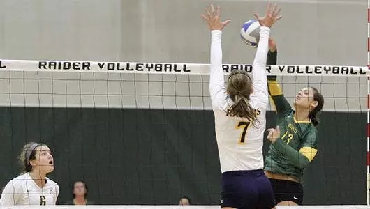 Volleyball Drops 3-0 Decision to Western Kentucky