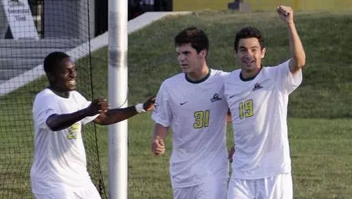 Men's Soccer Wins Season Opener in Overtime