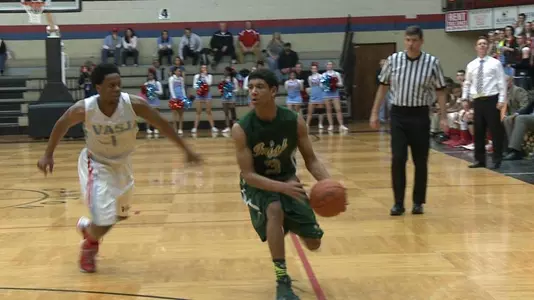 Hughes Signs With Raiders