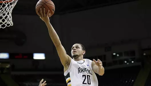 Men Slip Past Ohio Dominican