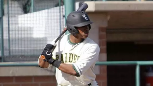 Baseball Rallies for 6-4 Win Over Valparaiso
