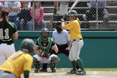 Softball Splits in Final Day of CSU Tournament