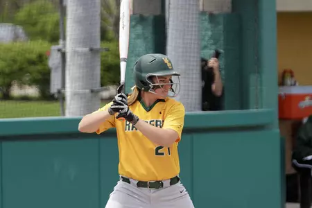 Softball Falls to Loyola in Hillenbrand Finale