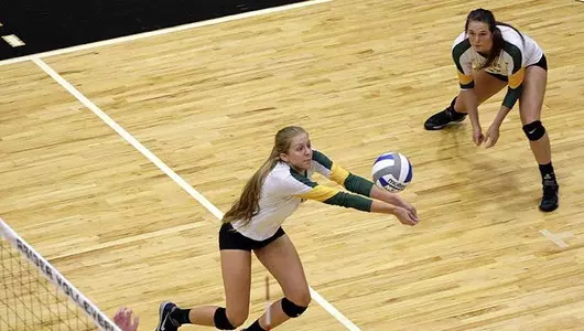 Volleyball Drops HL Opener at Cleveland State