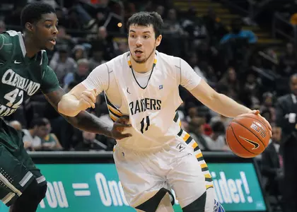 Men Fall in Regular-Season Finale at UIC