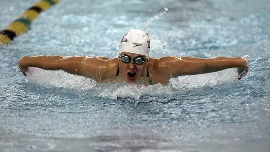 Swimming Competes at Winter Nationals