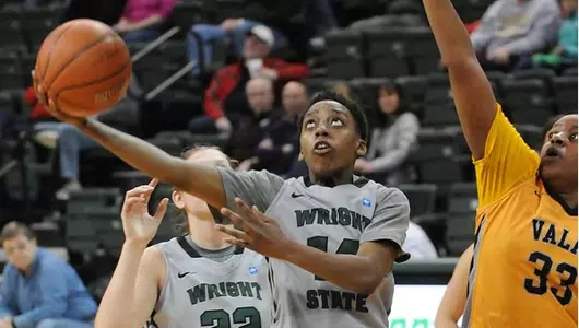 Women Rally for 73-62 Win at UIC