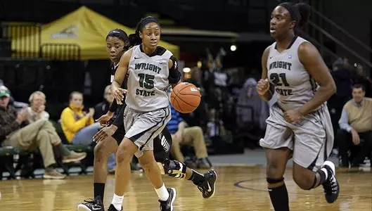 Women Roll Past Oakland in Horizon League Quarterfinals