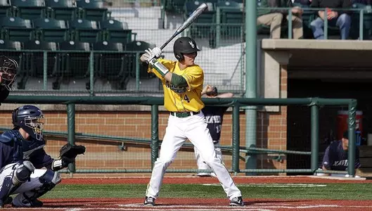 Baseball Sweeps Xavier in Home Opener