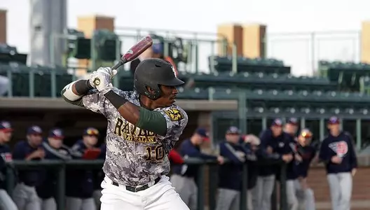 Baseball Holds Off Dayton 5-4