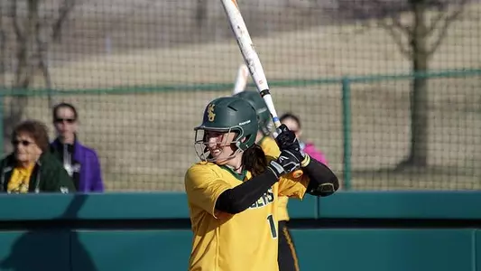 Softball Rallies to Complete Series Sweep of Youngstown State