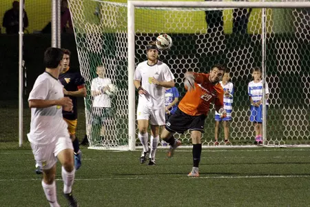 Men's Soccer Plays to Scoreless Tie With Green Bay