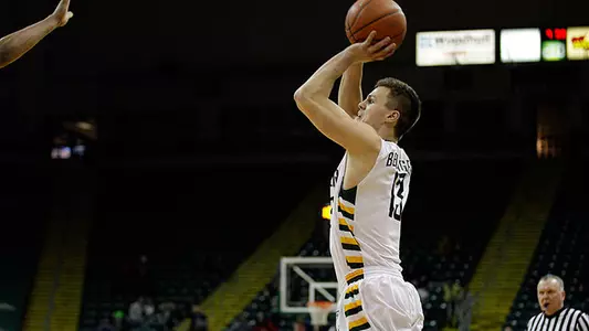 Benzinger Three Lifts Men Past Detroit 77-76