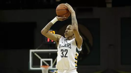 Men Rally for 73-62 Win Over Valparaiso