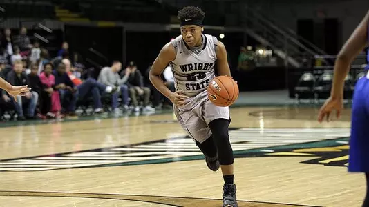 Women Get Past Fort Wayne