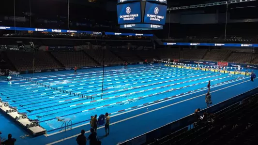 Stover Swims Strong 100 Back; 200 IM at Qualifier