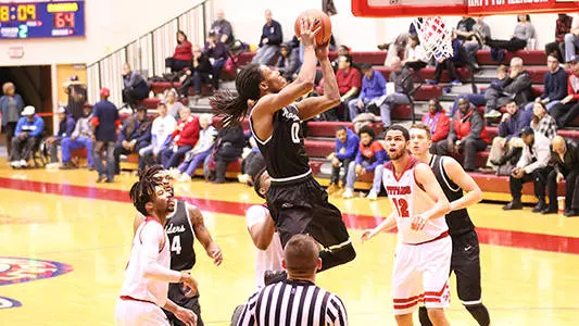 Men Pick Up First League Win at Detroit Mercy
