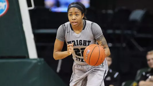 Big Second Quarter Carries Women to Win at Oakland