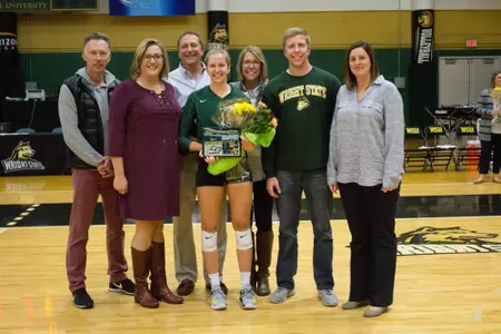 Senior Maddie Lohmeier