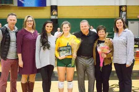 Senior Jessie Thornton