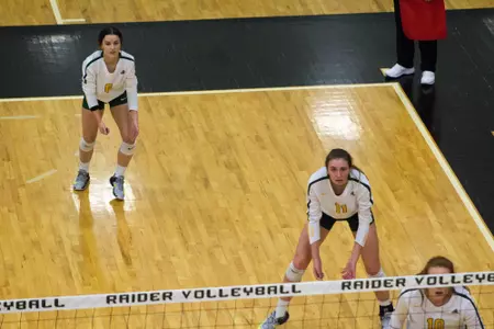 Hannah Colvin and Celia Powers