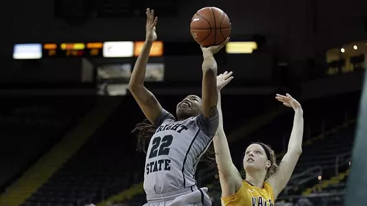 Women Pull Away for 63-48 Win Over Valparaiso