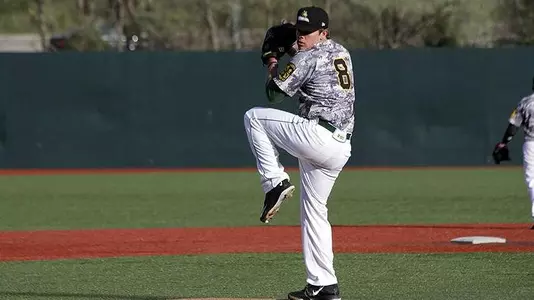 Baseball Holds Off Gardner-Webb