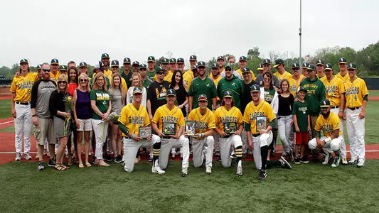 Baseball Falls to UIC in Regular-Season Finale