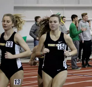 Aurora Turner and Jessica Swartz