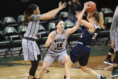 Chelsea Welch and Mackenzie Taylor