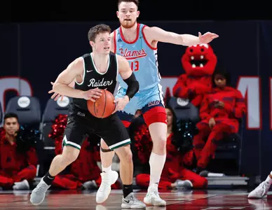 @WSU_MBB Falls at UIC Image