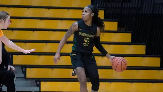 Jada Roberson (Milwaukee)