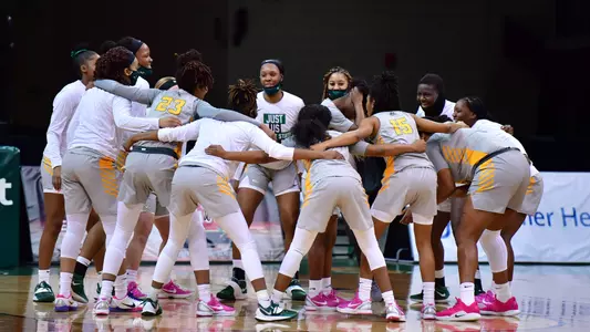 WBB Team Huddle (NKU)