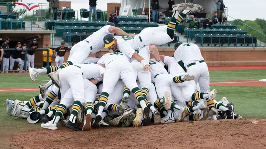 2021_BSB_Dogpile