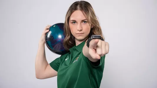 Zoe Paxhia-Poppaw (photo day)