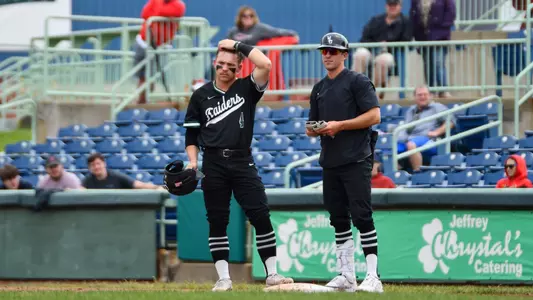 Carson Clark, Derek Hendrixson