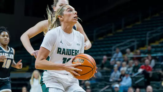 Alexis Hutchison (Oakland)