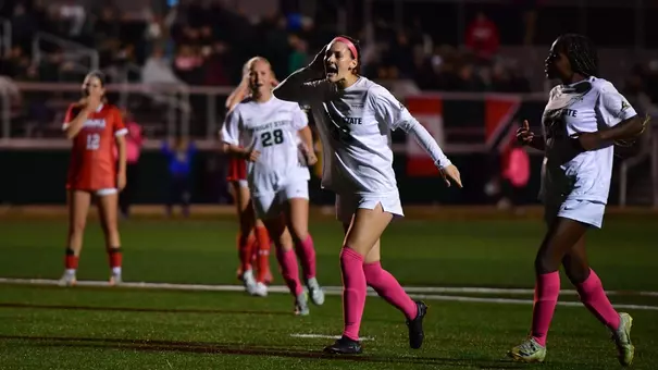 Caitlin Burger 2 (RMU)