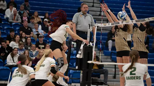 Mya Ayro (Purdue Fort Wayne)