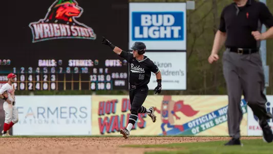 Boston Smith at YSU 050225 Wommack