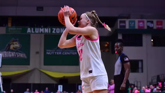 Lauren Scott (Milwaukee)