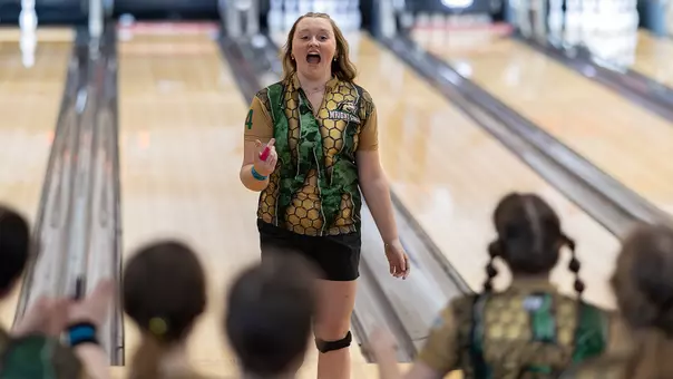 Alli Shattuck (Columbia 300 Saints Invite 26)