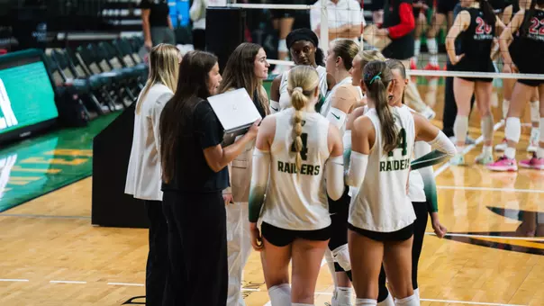 Huddle (Marquette)