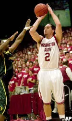 Low and Weaver Named Midseason Candidates for Wooden and Naismith Awards