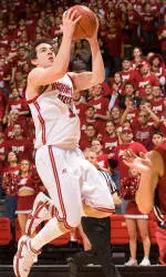 Cougars Fall to Wildcats, 65-55