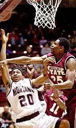 Men's Hoops Falls To Montana, 75-71