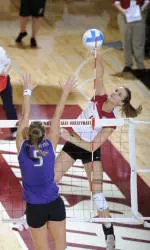 No. 7 Oregon Volleyball Deals WSU First Loss of Season